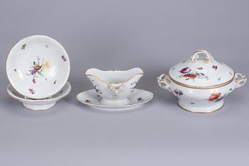 SERVIS, porslin,  Bing & Gröndahl, 141 delar.