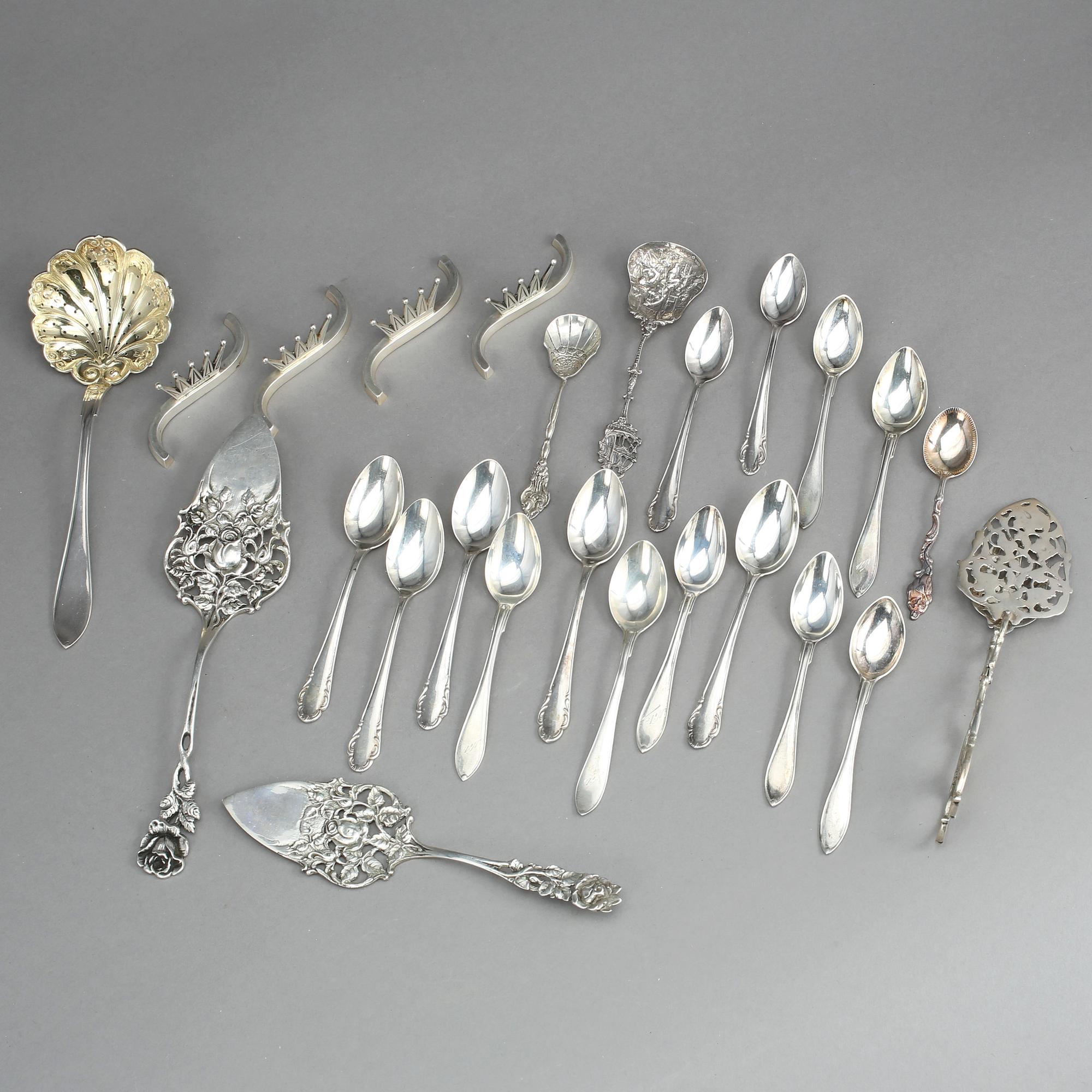 PARTI SILVER, 25 delar, bland annat GAB, Stockholm, 1909. Vikt ca 440g.