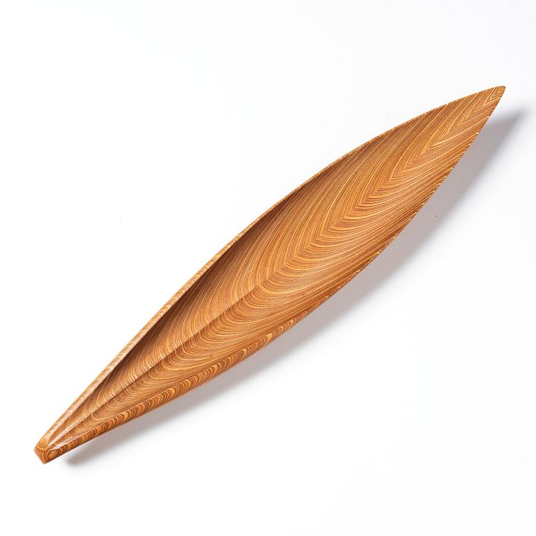 Tapio Wirkkala, a leaf-shaped laminated birch plywood dish, Finland 1950s.