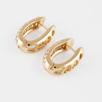 ÖRHÄNGEN, 18K guld med 56 briljantslipade diamanter 1.41 ct. Vikt 6,7 gram.
