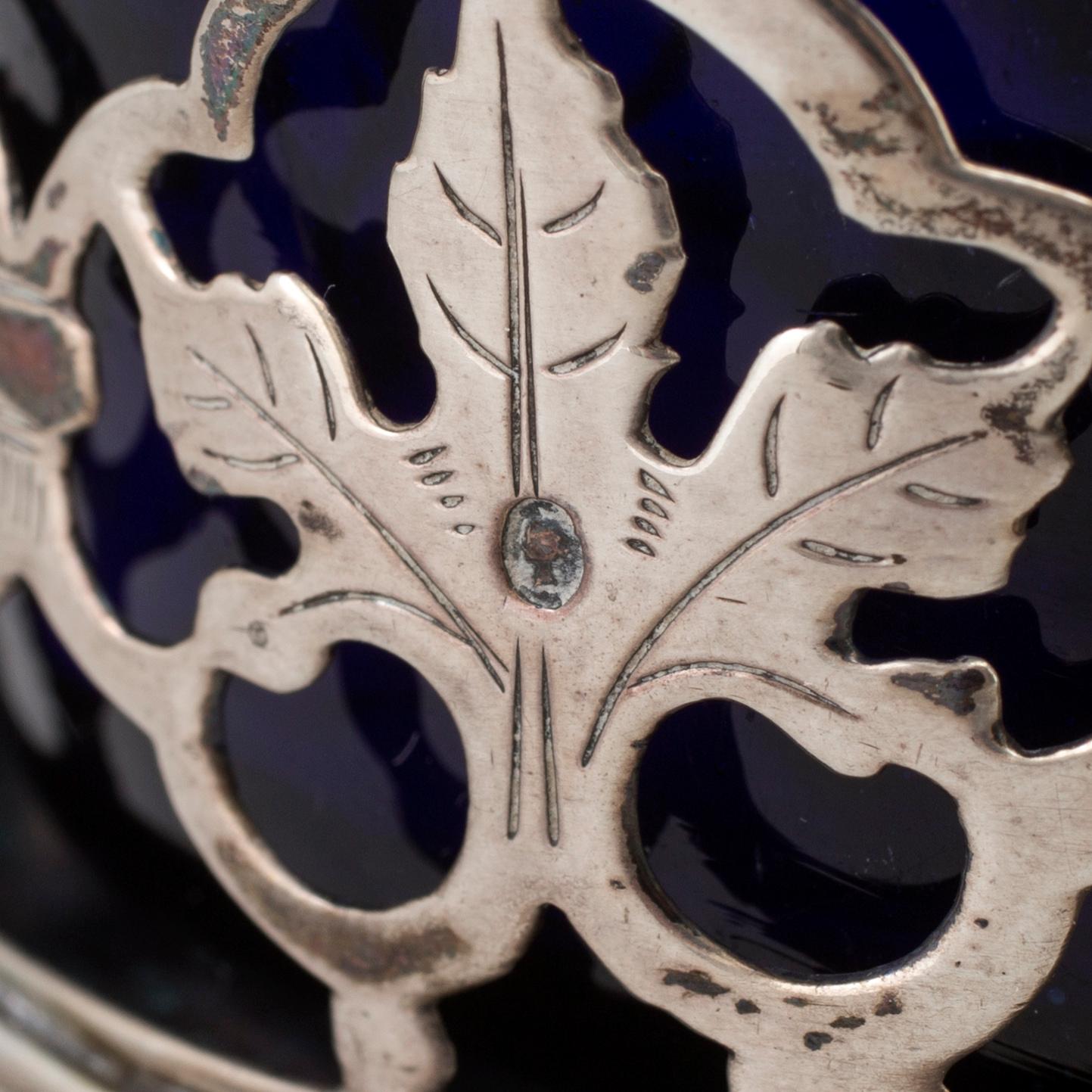 A bowl and a salt cellar, silver and glass. Northern Europe. 19th / 20th century.