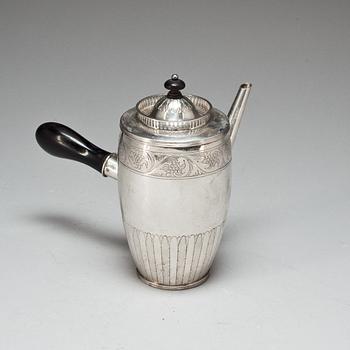 KAFFEKANNA, silver, Köpenhamn, 1903. Total vikt ca 472 g.