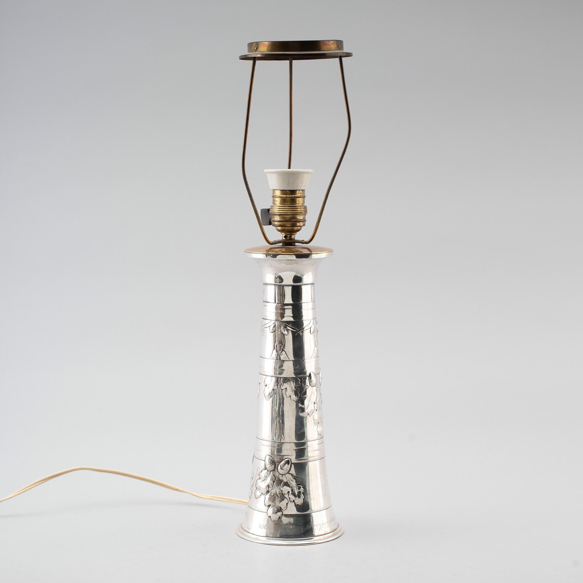 BORDSLAMPA, silver, CG Hallberg, omkring år 1900.