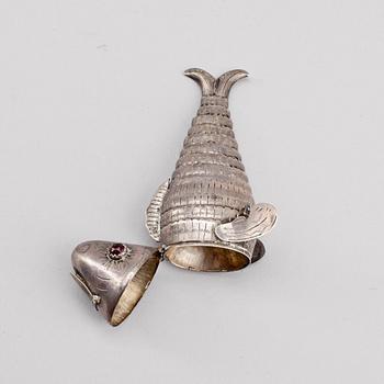 DOSA, silver. Ca 35 g.