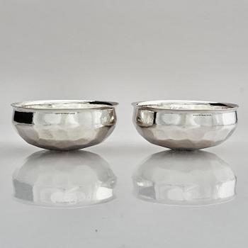 Bengt Liljedahl, a pair of sterling silver bowls, Stockholm, Sweden 1966.