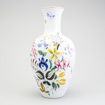 STIG LINDBERG, a faience vase, Gustavsberg 1940s.