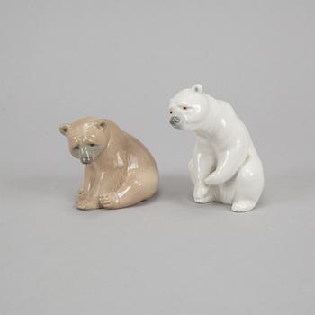 Lladrò two porcelain polar bears, Spain.