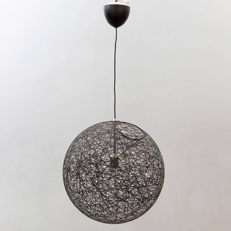 BERTJAN POT, taklampa, "Random Light Medium", Moooi. Formgiven 2001.