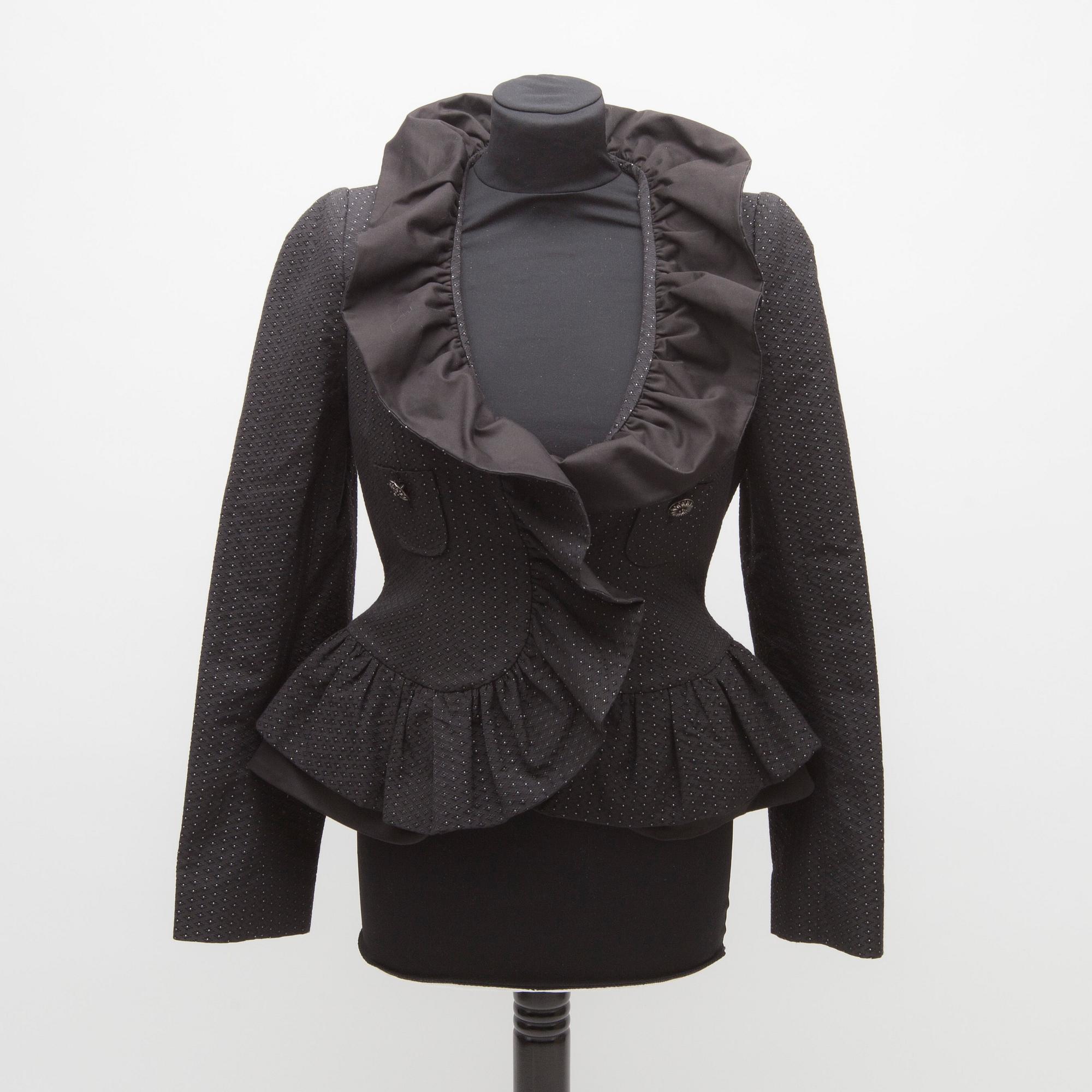 KAVAJ, Antonio Marras för Kenzo.