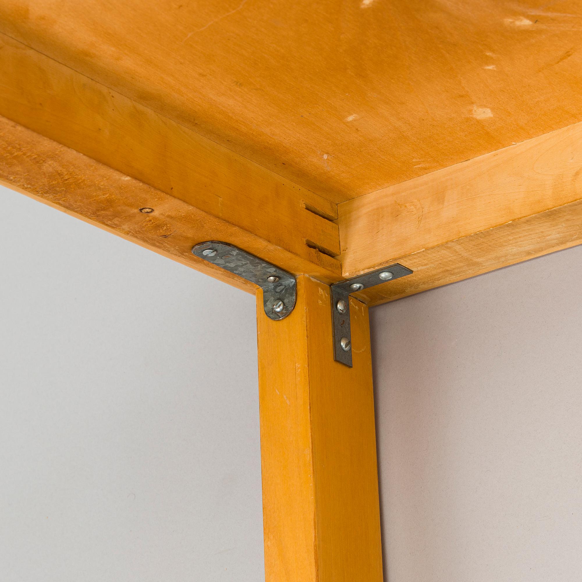 Alvar Aalto, bord, modell 96, O.Y. Huonekalu-ja Rakennustyötehdas A.B. 1950-tal.