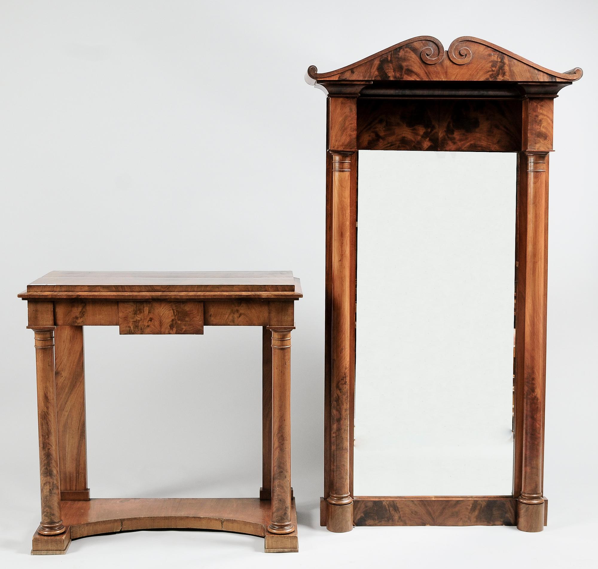 SPEGEL MED BORD, Karl Johan, 1800-talets första hälft.