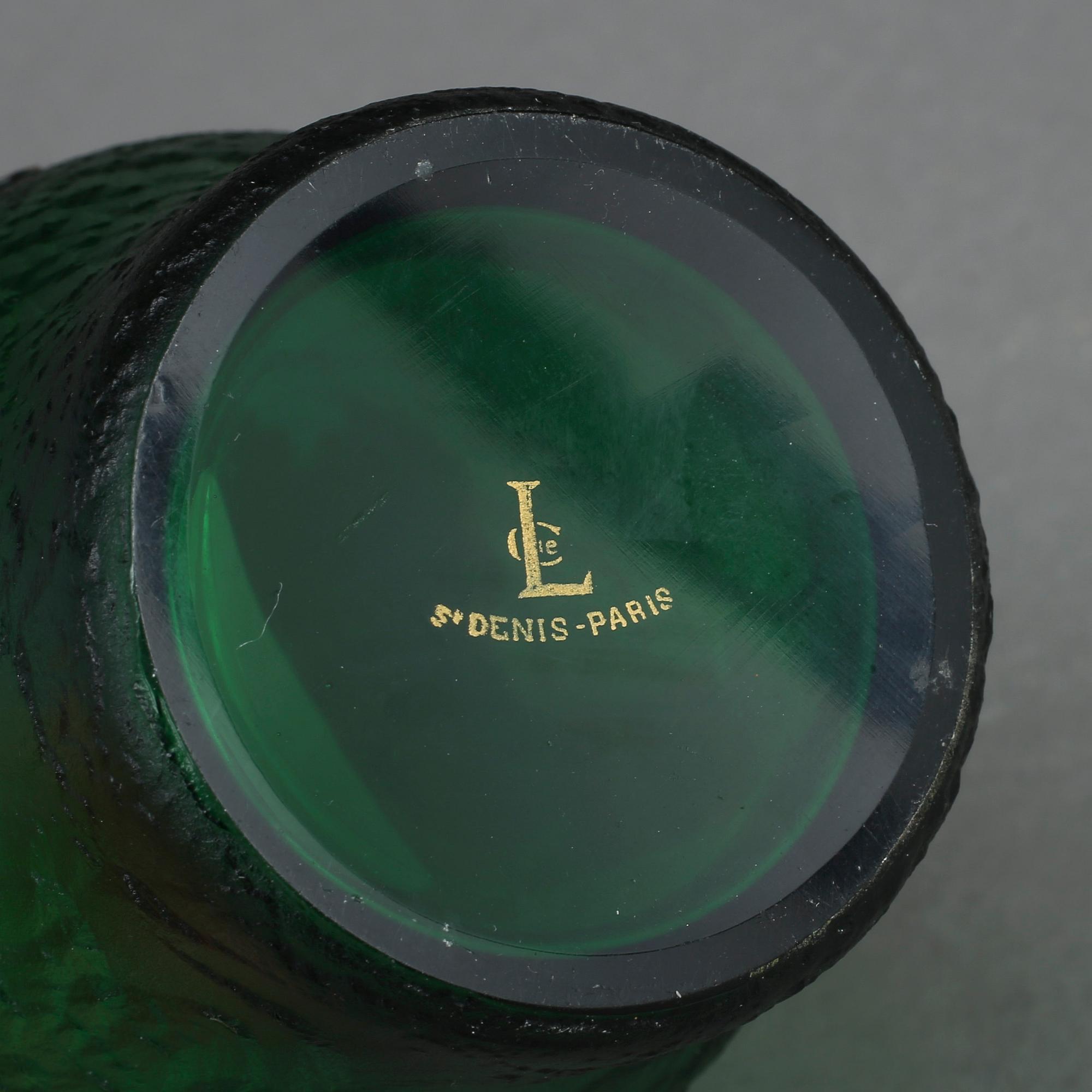 VAS, glas och mässing, märkt St Denis Paris. 1900-talets början.