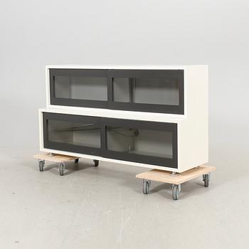 Per Söderberg, sideboard med överskåp, "Funk", Asplund 2000-tal.