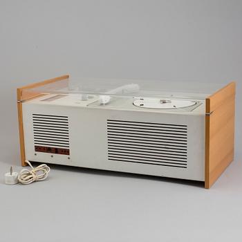 DIETER RAMS & HANS GUGELOT, radiogrammofon, "Phonosuper -
 SK4", formgiven 1956.