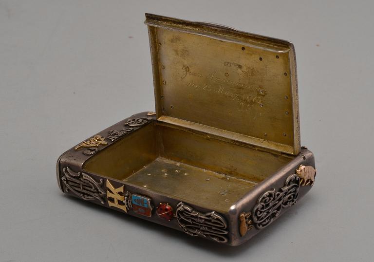 A CIGARRETTE CASE, 84 silver. Mihail Isakov, St Petersburg 1879 based on engraving.