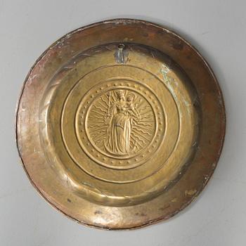 CHRISTENING PLATE, brass, probably 15th/16th century.