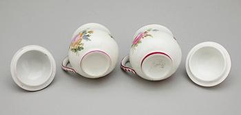 CREMEKOPPAR, 2 st, mjukt porslin, 1700/1800-tal.