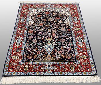 MATTA, Figural Isfahan, part silk, 167 x 110 cm.