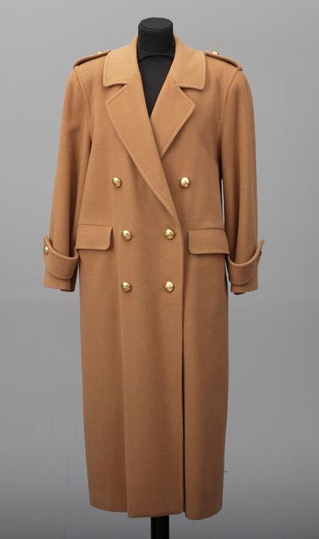 DAMULSTER, Burberry.