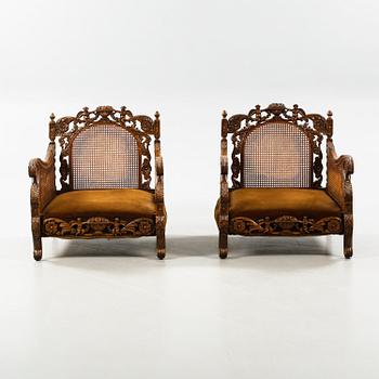 A pair of armchair from the first half of the 20th century.