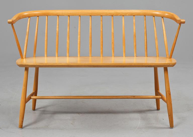 SOFFA samt KARMSTOL, Nesto, Nässjö stolfabrik, 1900-talets andra hälft.