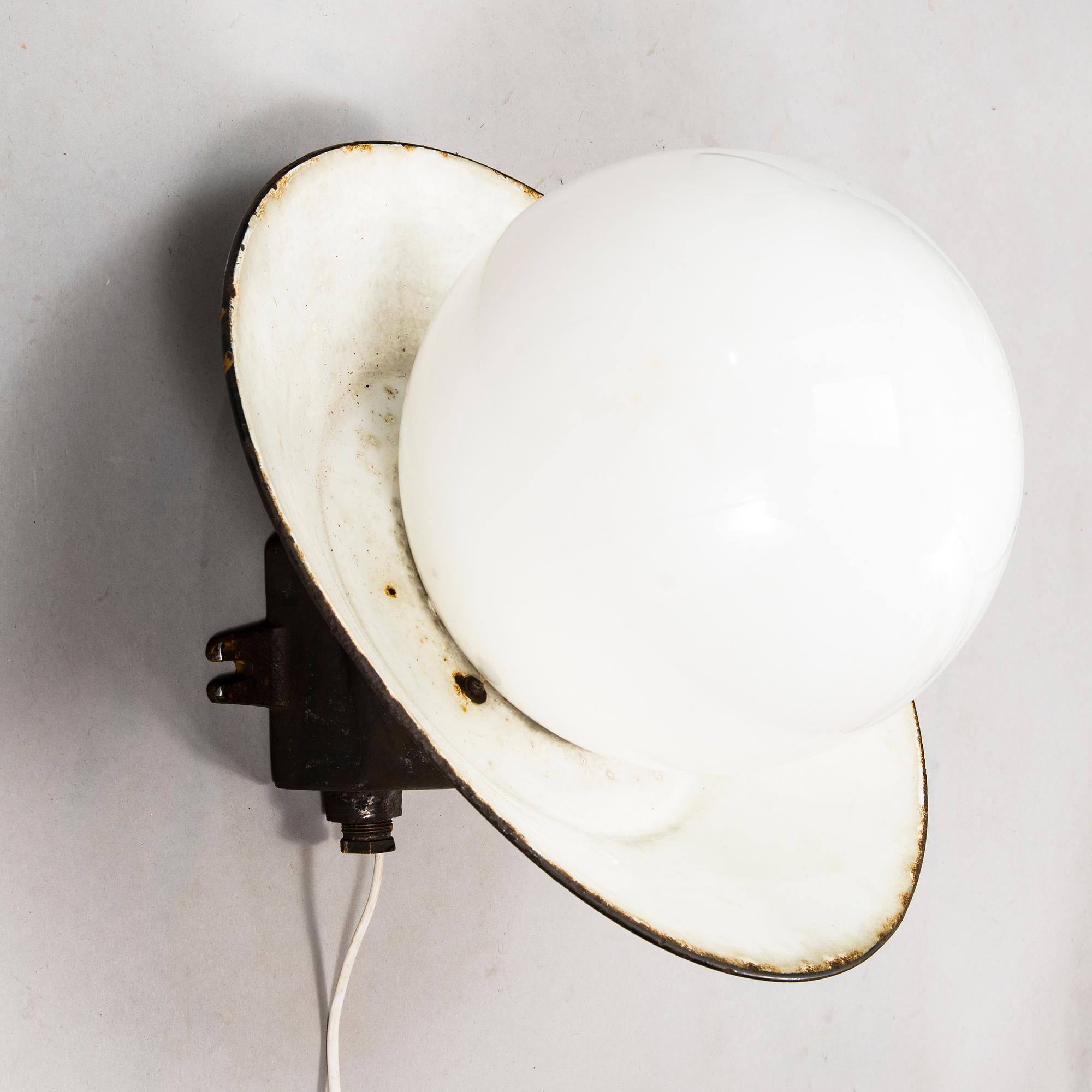 PAAVO TYNELL, a 1930/1940's '2601-23,' wall light for Taito Finland.