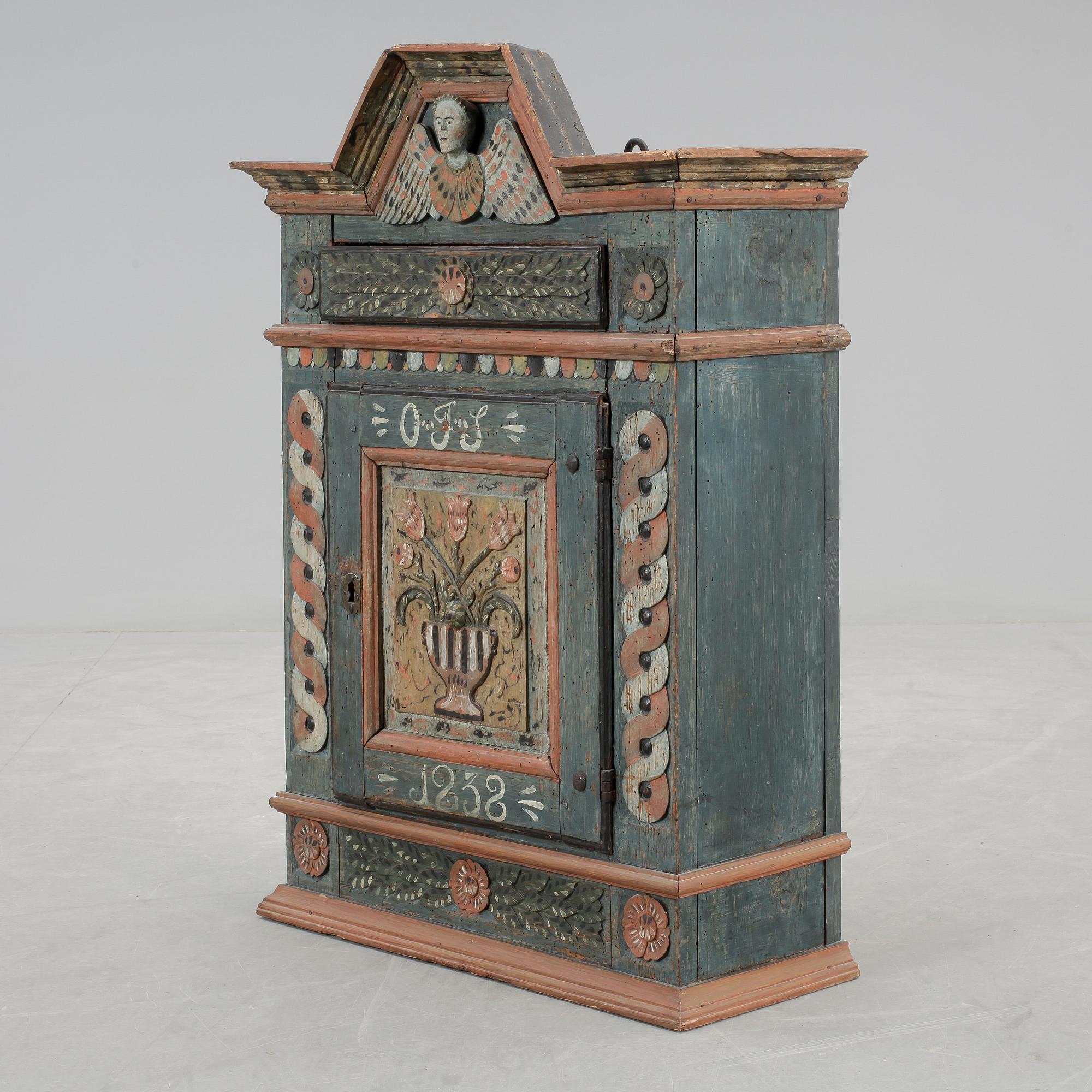 ÄNGLASKÅP, allmoge, Skåne, monogramsignerad och daterad 1832.