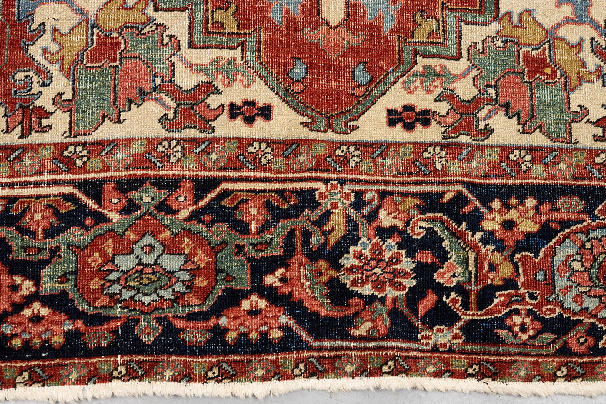 Matta, antik Heris, ca 375 x 280,5 cm.