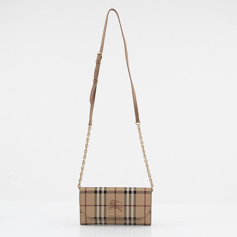 Burberry, a nova check bag.