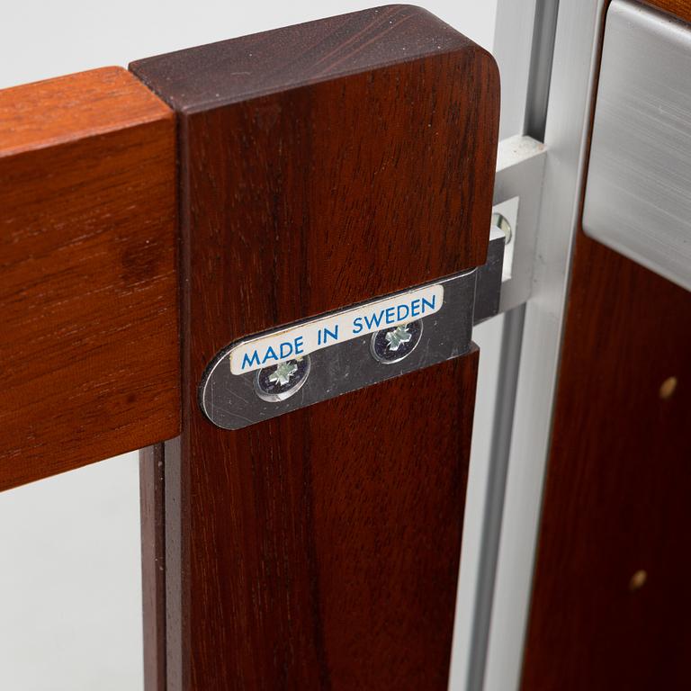 Two 'Avanti' mahogany veneered cupboards, Dux, later part of the 20th Century.