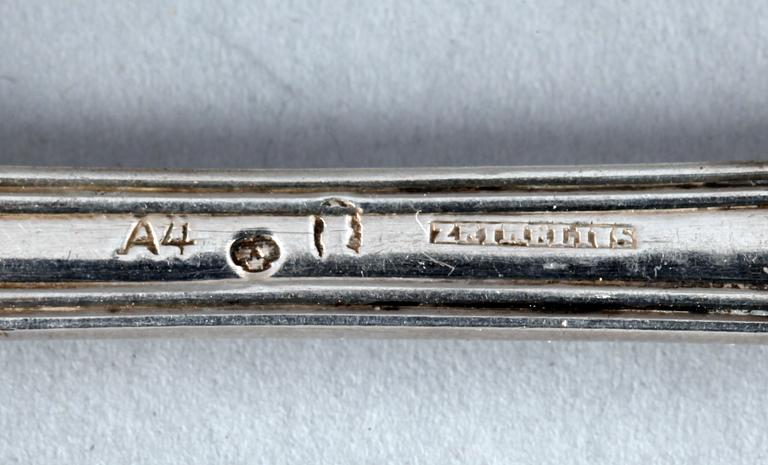 MATSKEDAR, 9 st, silver, "Engelsk snäck", flertal mästare, bla Adolf Zethelius, Stockholm. 1800-tal.