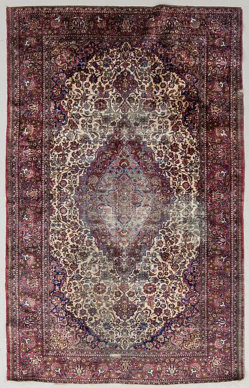 MATTA, antik/semiantik, Keshan, silke, ca 206 x 127 cm.