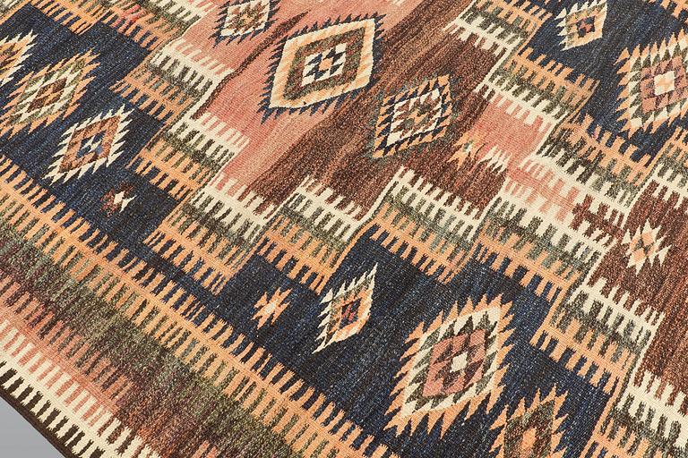 A kurdish kilim carpet, 310 x 190 cm.