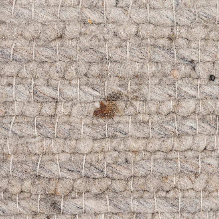 Matta, Bolia, ca 350 x 245 cm.