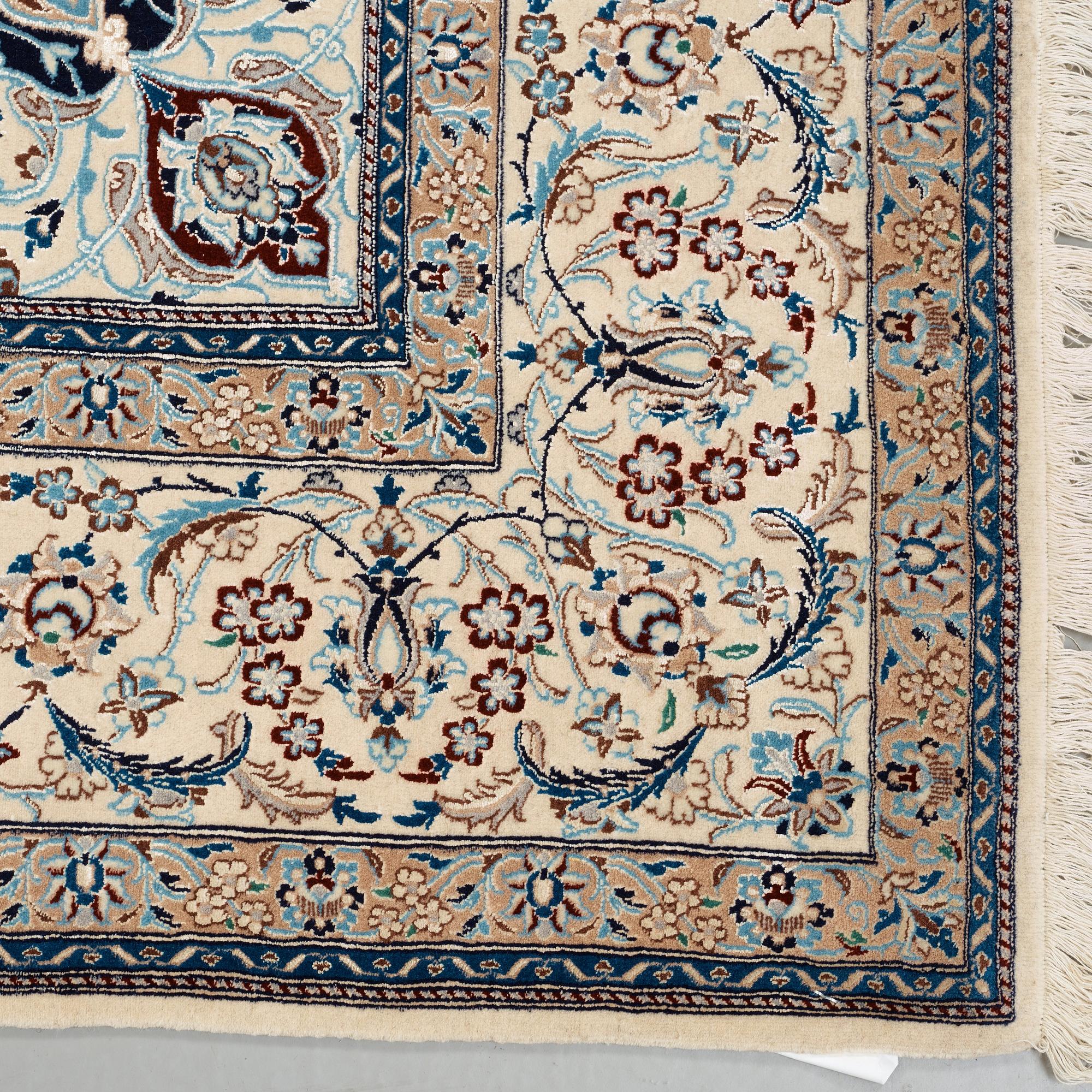 MATTA. Nain part silk, Habibian. 318,5 x 212,5 cm.