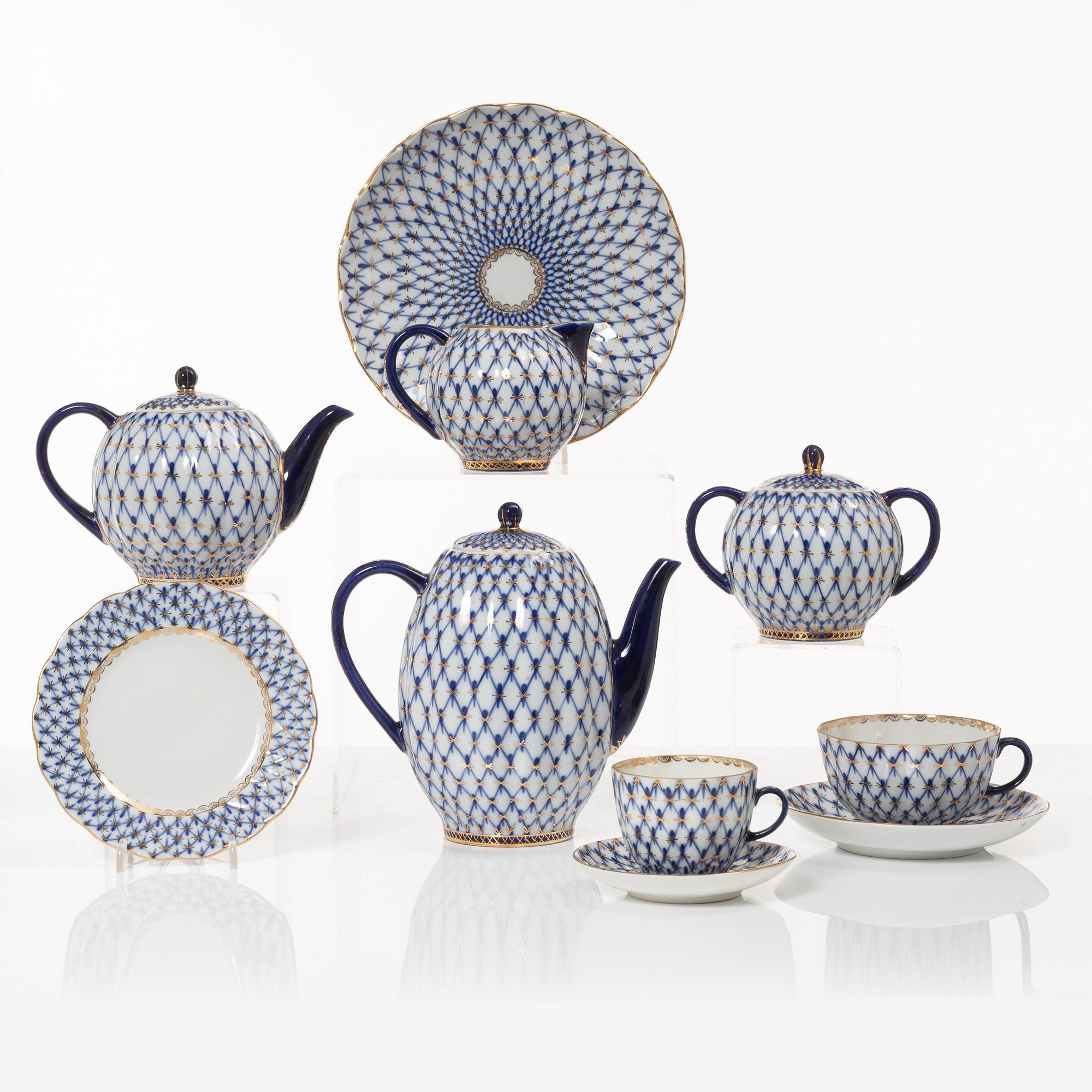 A 35-piece 'Cobalt Net' porcelain  Lomonosov, Soviet Union.
