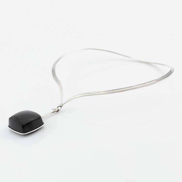 Vivianna Torun Bülow-Hübe, necklace with pendant, model no. 169 and 132, sterling silver with smoky quartz, for Georg Jensen.