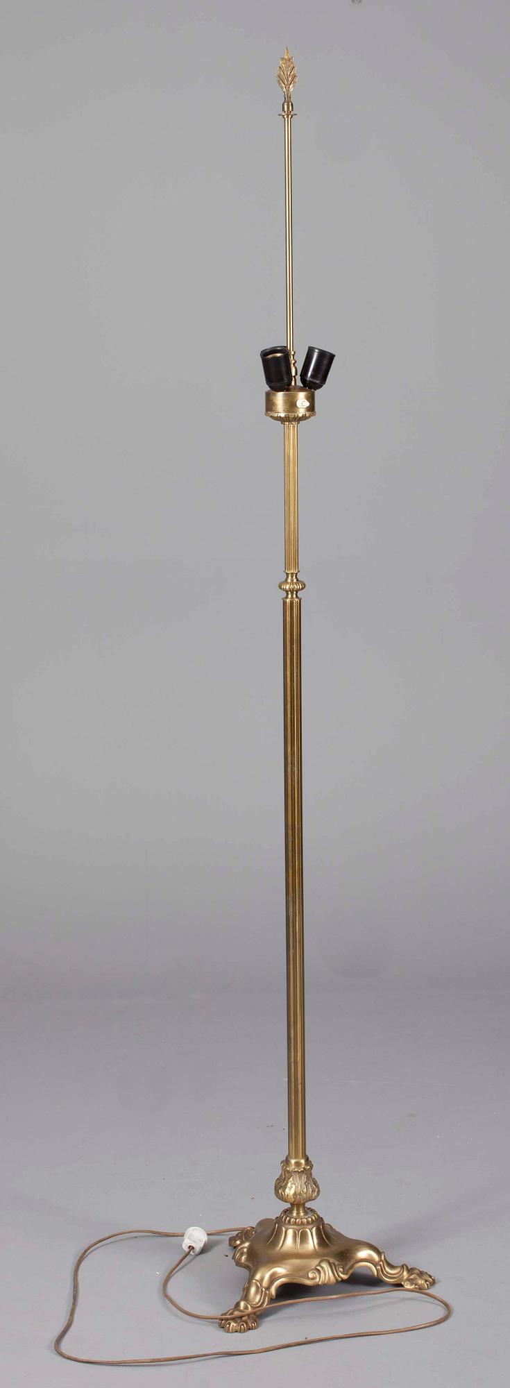 GOLVLAMPA, mässing, 1900-talets senare hälft.