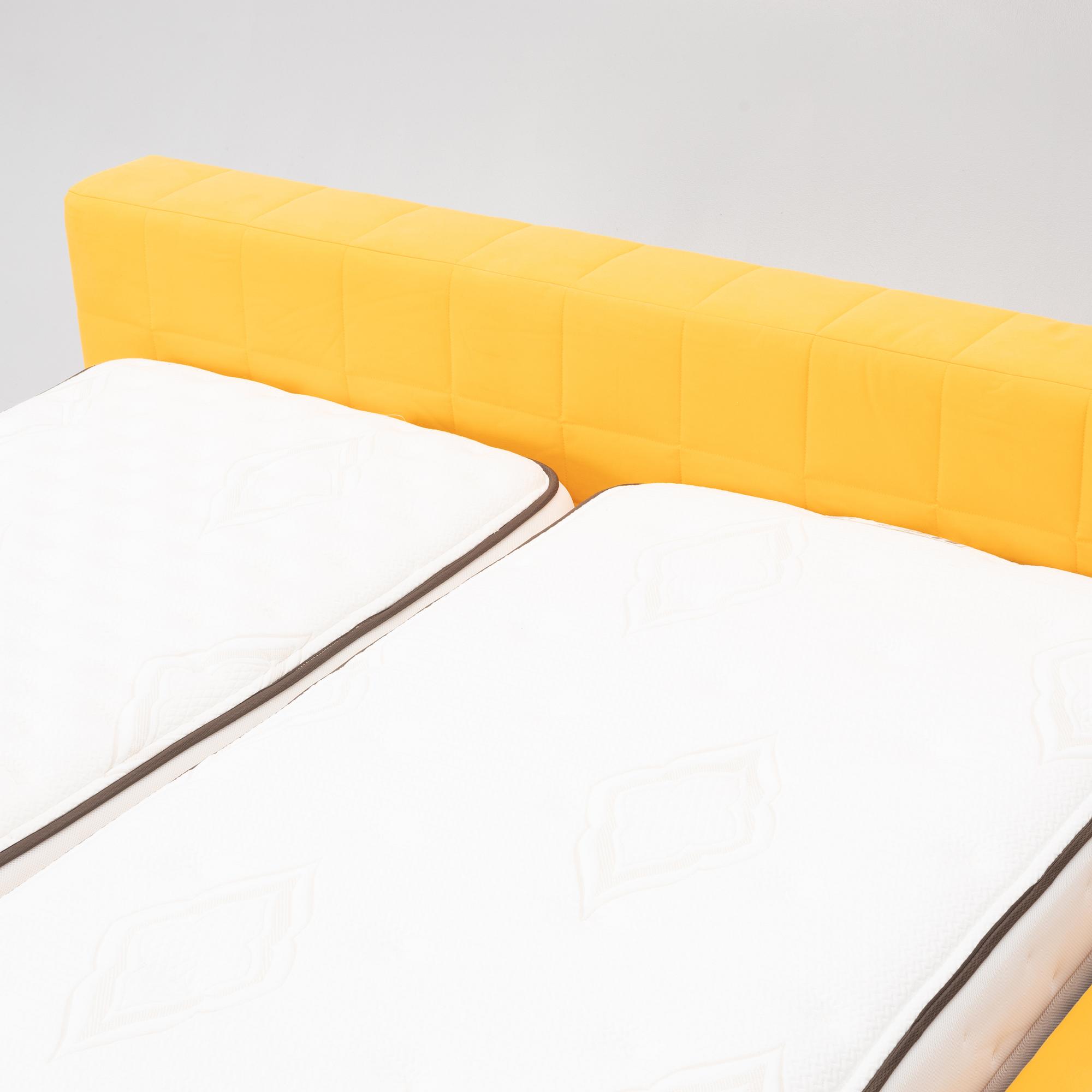 Giuseppe Viganò, a 'Squaring' bed, Bonaldo, Italy.