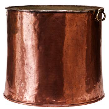 754. A late 19th cent copper cauldron.