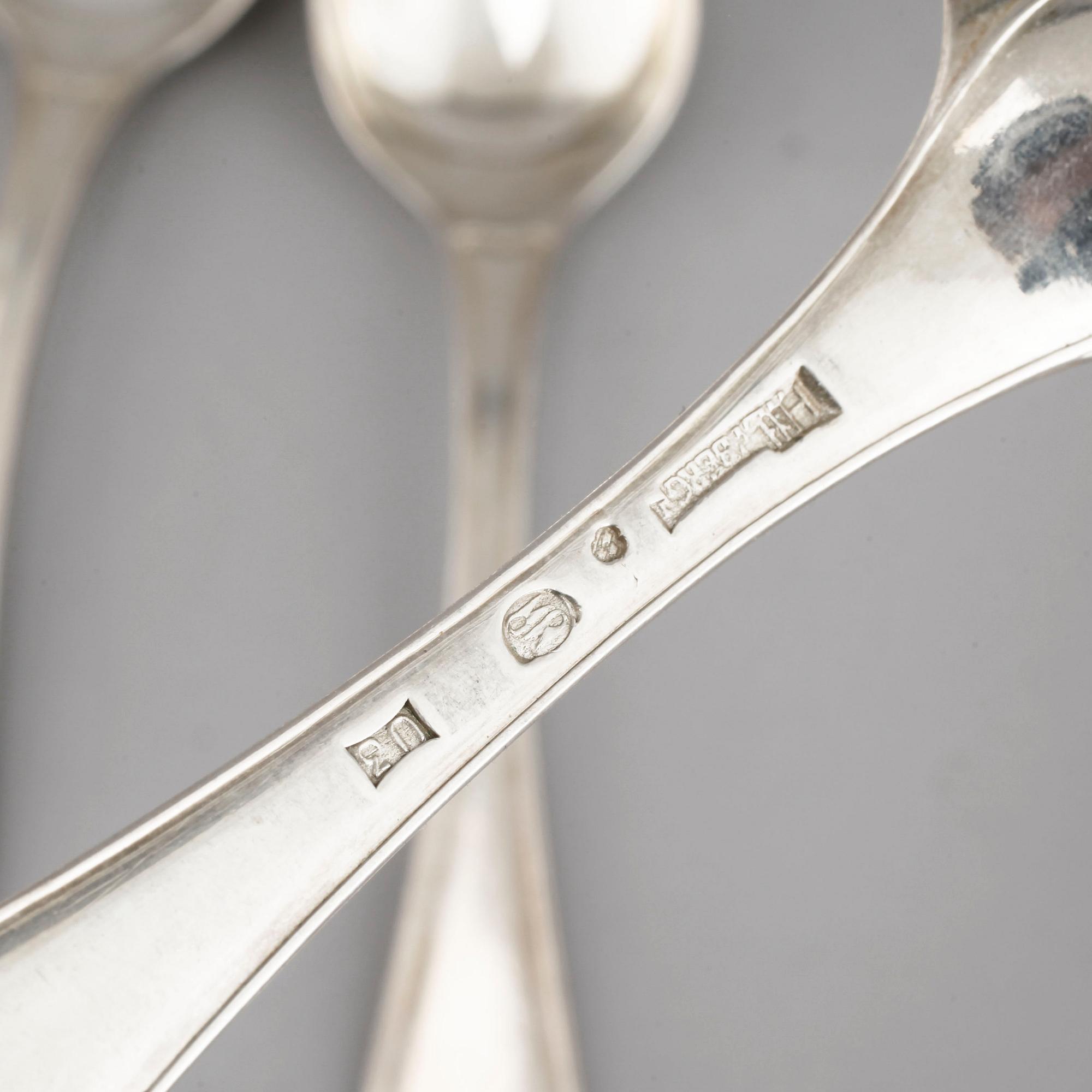 16 similar pieces of silverware, 1826 - 1933. Weight 799 g incl steel blade.