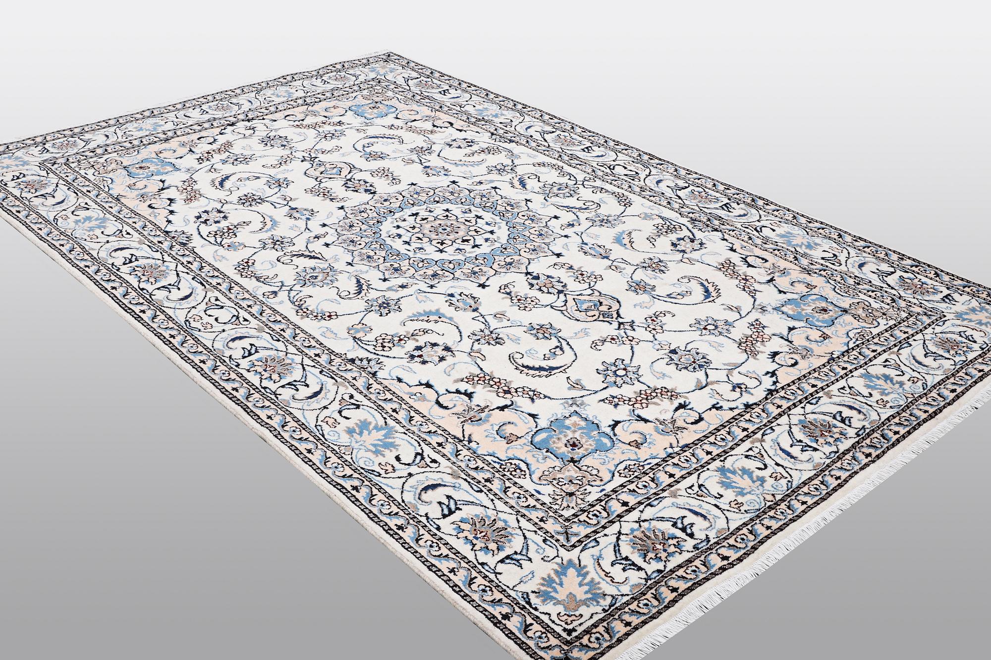 Matto, Nain, part silk, 9 LAA, ca 318 x 196.