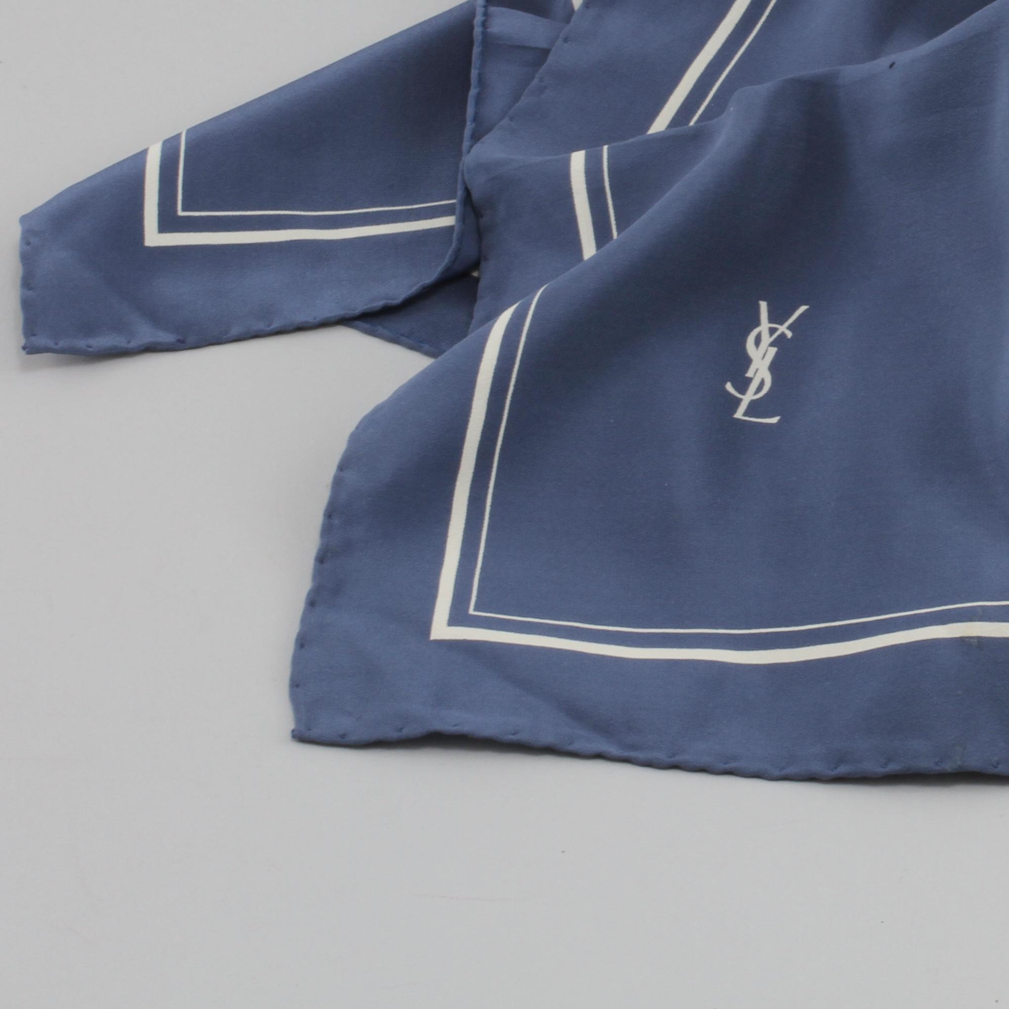Scarf, Yves Saint Laurent.