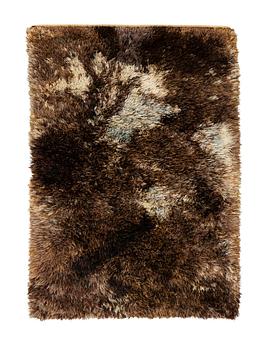 240. Lars Gynning, a carpet, knotted pile, ca 212,5 x 140 cm, signed LG SH (Lars Gynning, Svensk Hemslöjd).