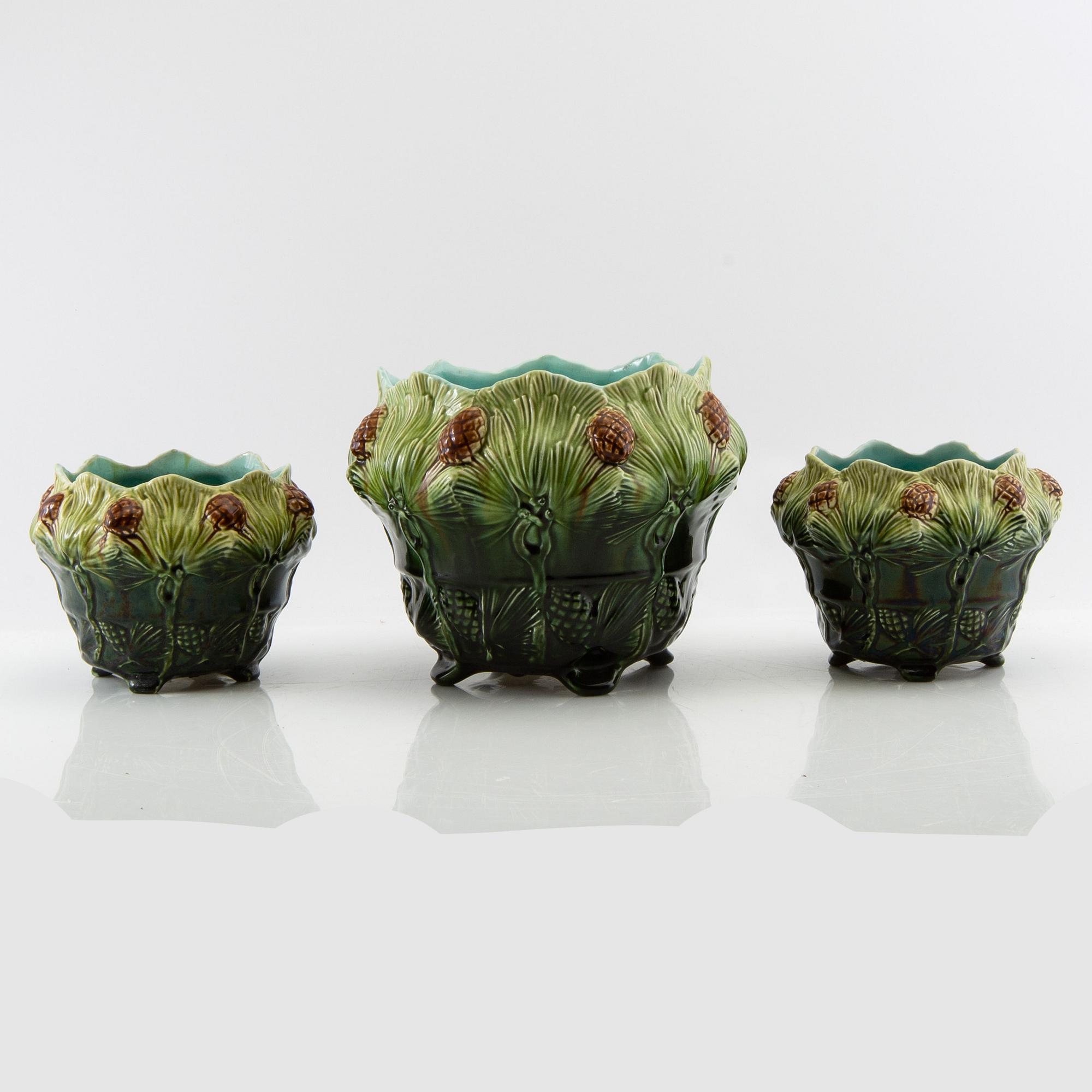 Outer dishes 2+1 pcs Jugend, Rörstrand early 20th century stoneware.