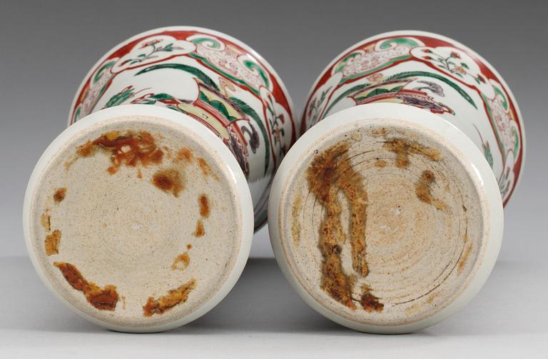 A pair of famille verte vases, Qing dynasty, 18th Century.