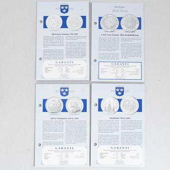 Myntsamling, minnes- och jubileumsmynt, 61 st, mestadels i silver. I tre schatull.