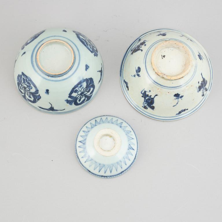 Three blue and white Ming dynasty (1368-1644) bowls.