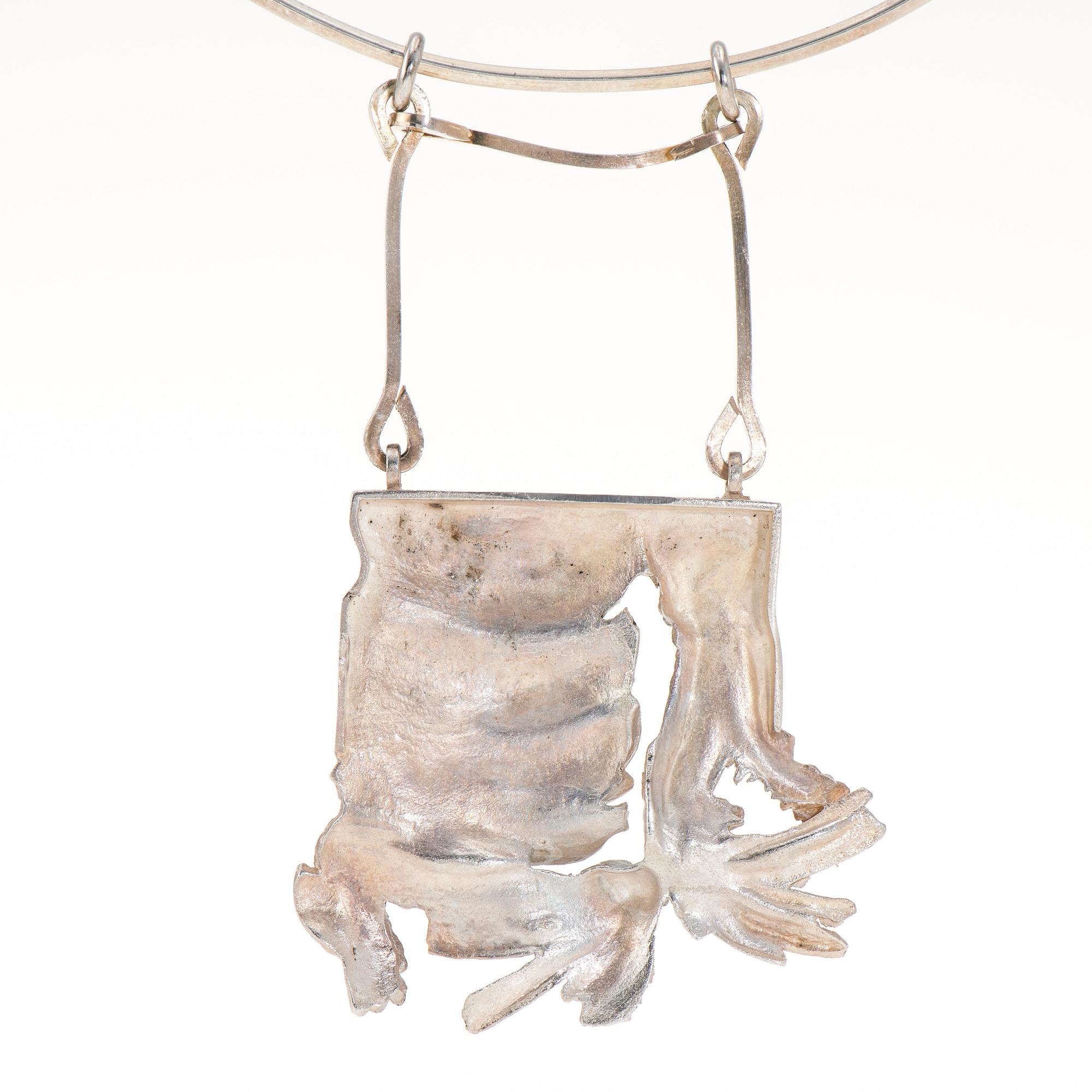 HALSSMYCKE, sterling silver, Matti Hyvärinen Åbo 1971. Vikt 44,7 g.