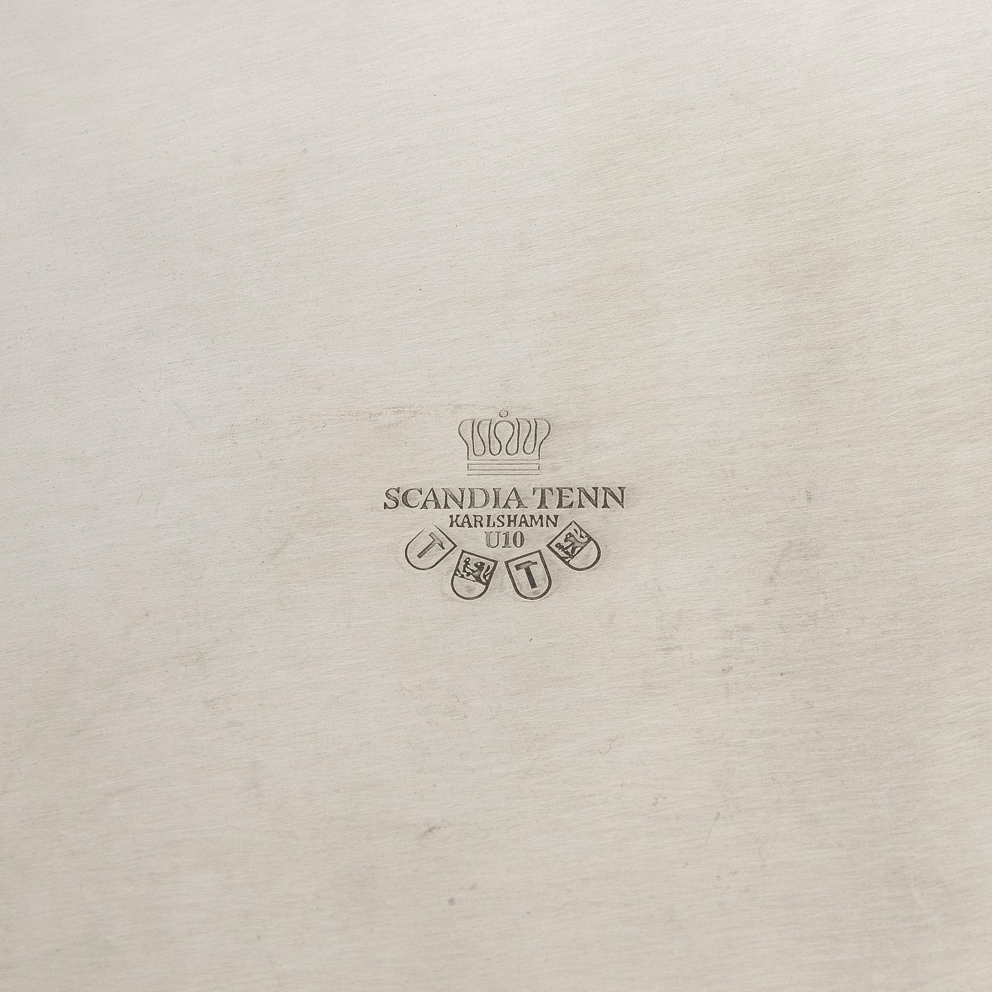Eight Swedish pewter plates, Scandia tenn, Karlshamn 1994-95.